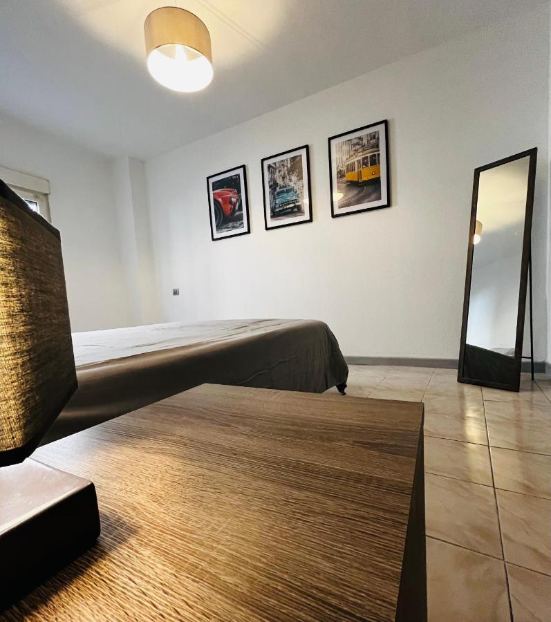 Appartement T2 Dans Le Centre Ville De 卡尔卡松 外观 照片